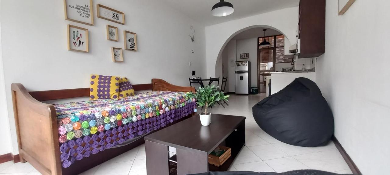 Apto Idoneo Para Descansar Muy Central En El Poblado Apartment เมเดยิน ภายนอก รูปภาพ