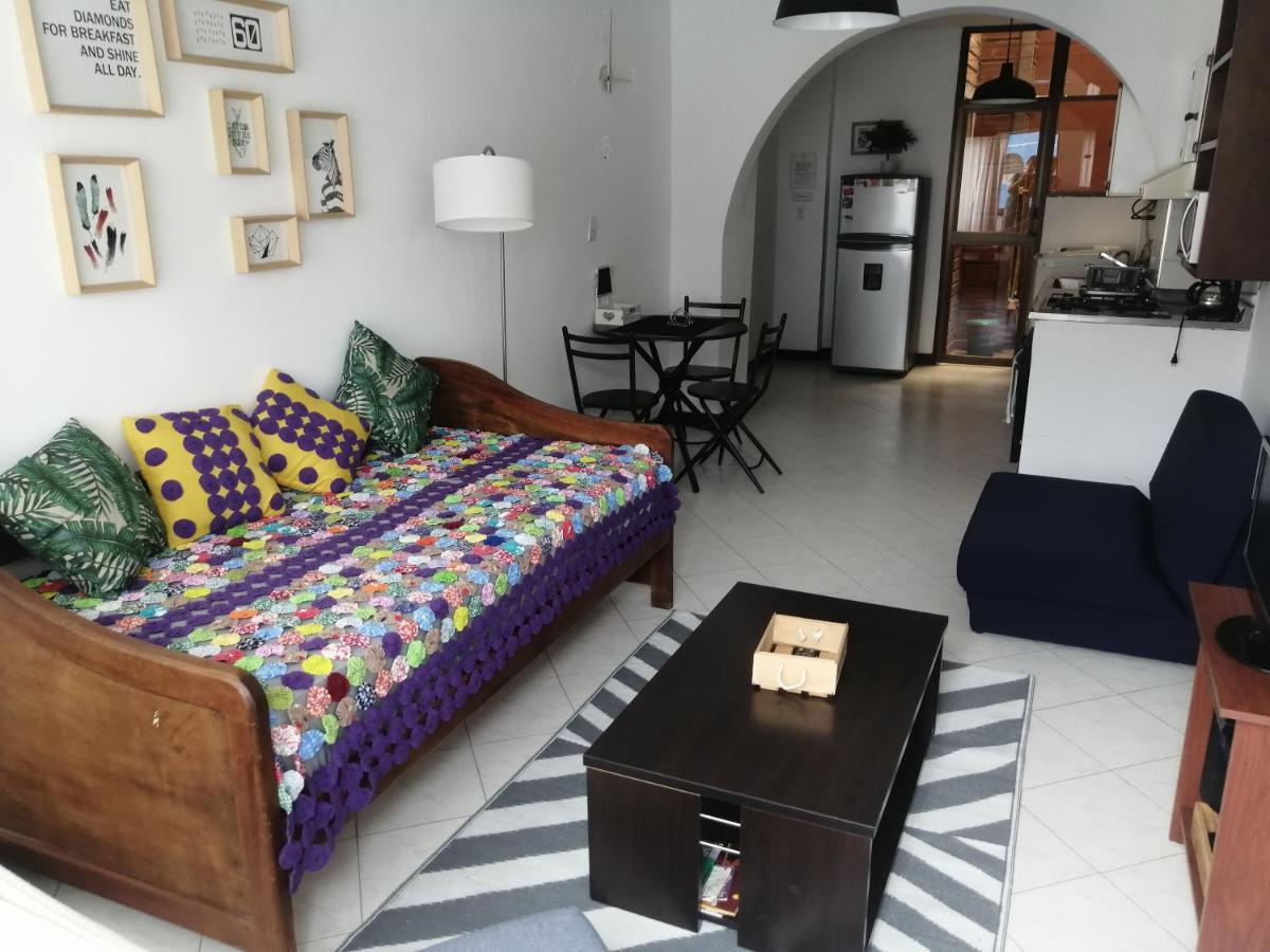 Apto Idoneo Para Descansar Muy Central En El Poblado Apartment เมเดยิน ภายนอก รูปภาพ
